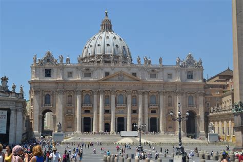 St Peter's Basilica and St Paul's Cathedral, Vatican City | St peters basilica, Vatican city ...