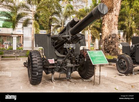 A 155 mm Howitzer, War Remnants Museum, Ho Chi Minh City, (Saigon), Vietnam Stock Photo - Alamy