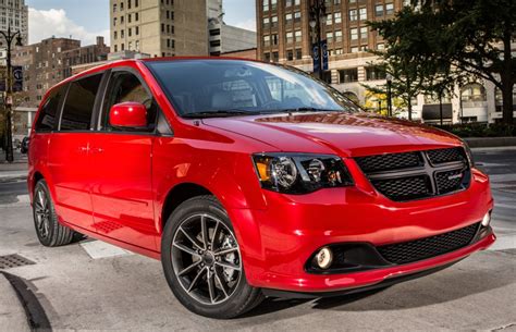 Chrysler Recall Issued For 780,000 Town & Country And Dodge Grand Caravan Minivans - The Fast ...