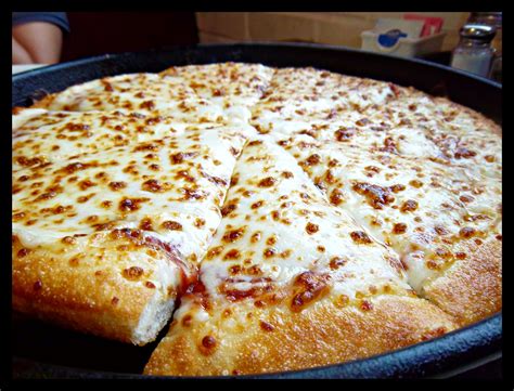 Pizza Hut Pizzadeg | Mat | Pizza, Pizza hut och Gifflar