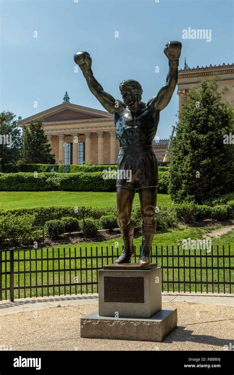 Rocky balboa boxing statue philadelphia hi-res stock photography and images - Alamy