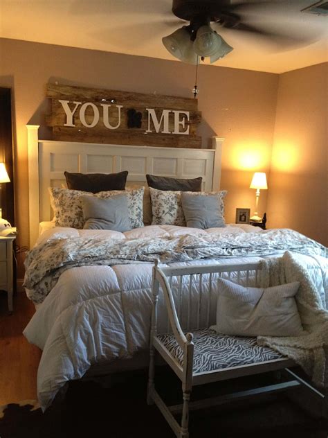 10+ Master Bedroom Wall Decor Ideas – HOMYRACKS