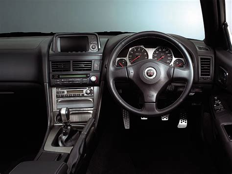 Nissan skyline gtr interior pictures