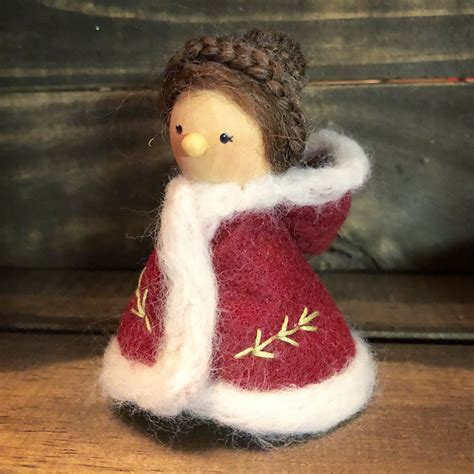 Wood peg doll | Wood peg dolls, Peg dolls, Novelty christmas