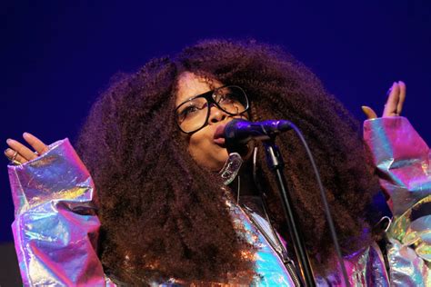 Erykah Badu Announces That She's Found Love for the 'Forf' Time [VIDEO]