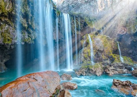 These are the world's most beautiful waterfalls | loveexploring.com