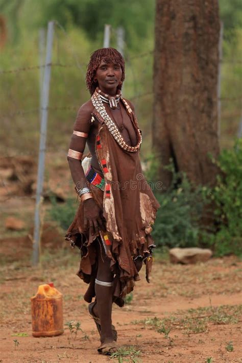 Tribal Woman In The Omo Valley In Ethiopia, Africa Editorial Stock Photo - Image of karo, africa ...