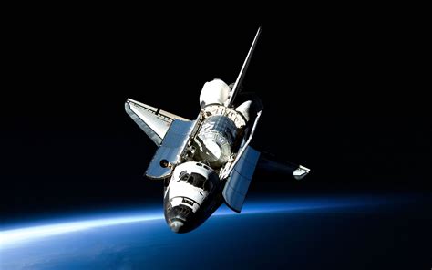 Space Shuttle Discovery posing for a great wallpaper. Nasa Wallpaper, 1920x1200 Wallpaper ...