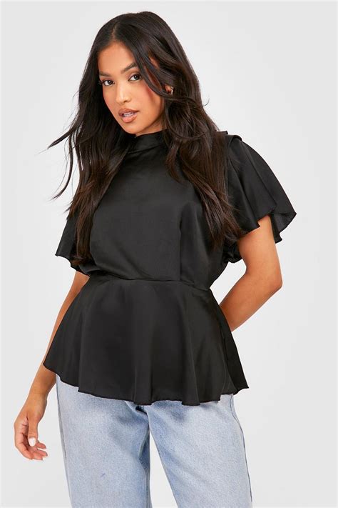 Petite Tops | Women's Petite Tops & T Shirts | boohoo USA