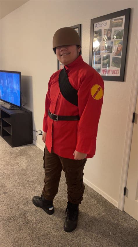 Soldier Cosplay from this year : r/tf2