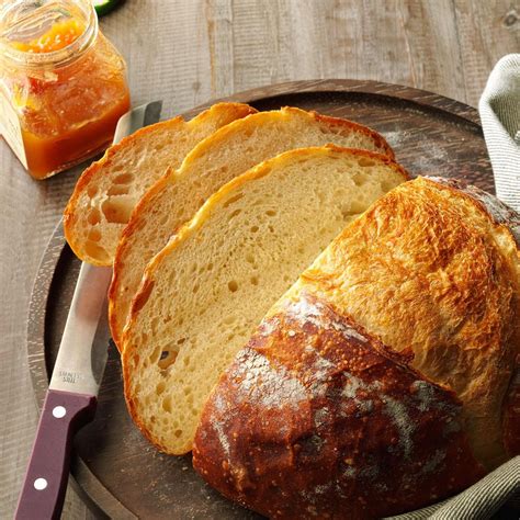 35 Easy Bread Recipes Anyone Can Bake | Reader's Digest Canada