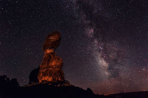 11 Essential Tips for Shooting a Night Landscape - Improve Photography