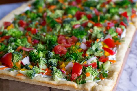 Two Ingredient Crust Veggie Pizza - What the Forks for Dinner?