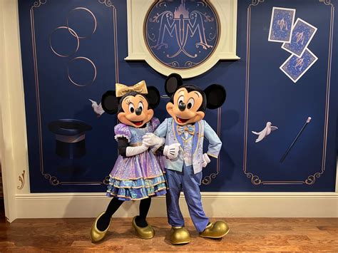 PHOTOS, VIDEO: Meet Minnie Mouse With Mickey in 50th Anniversary ...