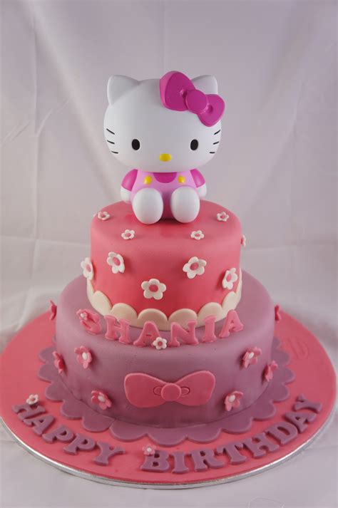 Joyous Cake Company: Hello Kitty pink cake