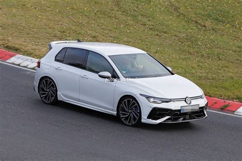 2025 VW Golf R Spied in Hatch and Wagon Flavors, Can You Spot the Changes? - autoevolution