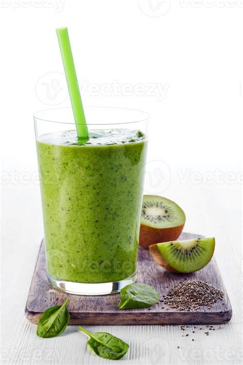 Healthy green smoothie 735519 Stock Photo at Vecteezy