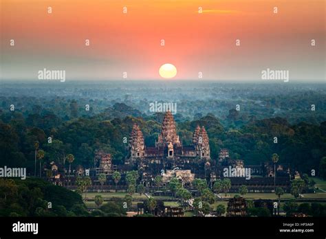 Angkor wat aerial sun hi-res stock photography and images - Alamy