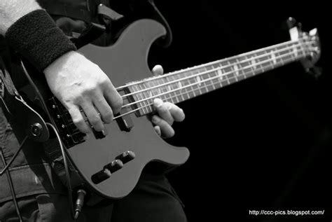 HD Bass Guitar Wallpaper - WallpaperSafari