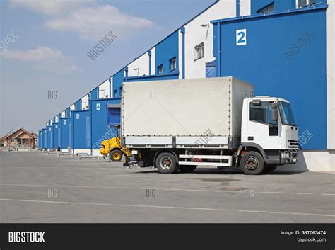 Truck Loading Dock Image & Photo (Free Trial) | Bigstock