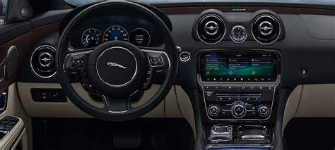 2019 Jaguar XJ Interior Features | Jaguar North Scottsdale