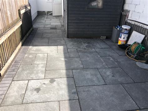 Grey Limestone Patio with Charcoal Borders in Donnycarney, Dublin - Drivescape Paving