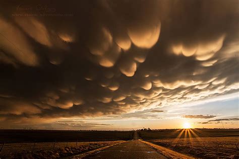 Fascinating Cloud Formations: Incredible Mammatus Clouds