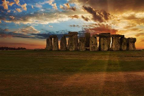 9 Stonehenge Facts 2024 • Iconic Monument