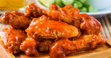 Homemade Buffalo Wing Sauce Recipe - Insanely Good