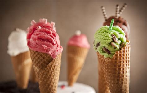 Wallpaper ice cream, waffle cone, sweet sticks, Ice cream images for desktop, section еда - download