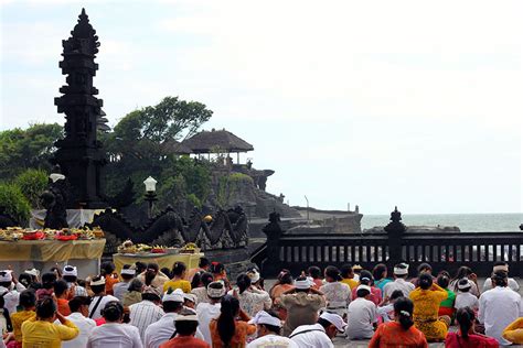 Pura Tanah Lot, Bali: A Temple With A View*