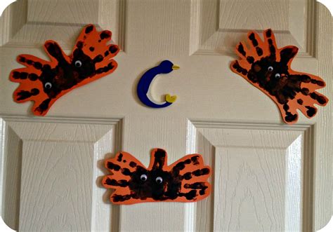 Transatlantic Blonde: Easy Halloween Crafts for Toddlers