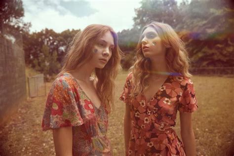 Tree of Life Brings Us '70s Hippy Vibes In This Collection Hippie Style, Hippie Mode, 70s Hippie ...