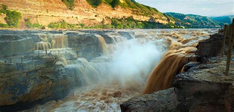 Hukou Waterfall - Largest Yellow Waterfall in the World | Useful Travel ...