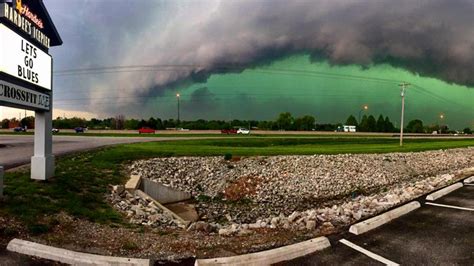 Why Skies Turn Green in Thunderstorms | The Weather Channel