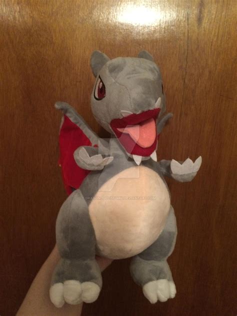 Shiny Charizard Plush by DragonDuelistGirl on DeviantArt