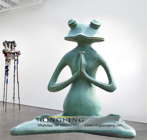 Frog Sculptures | Various Forms Of Movement Frog