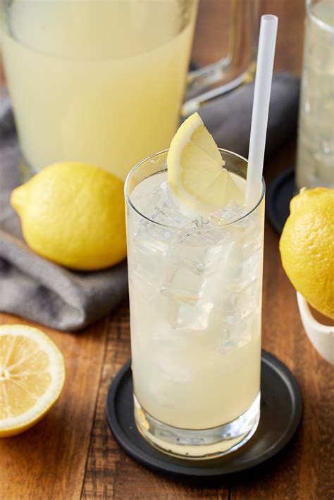 Classic Homemade Lemonade Recipe - blackpeoplesrecipes.com