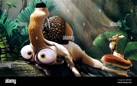 Scrat scratte ice age dawn hi-res stock photography and images - Alamy