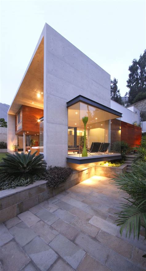 11 best Small Concrete House images on Pinterest | Home ideas, Modern homes and Contemporary ...