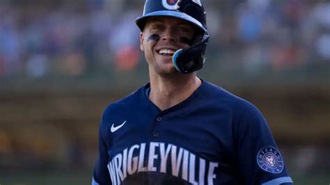 The Cubs Will Wear Chicago Neighborhood Jerseys