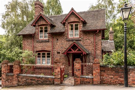 Beautiful Brown Brick House · Free Stock Photo