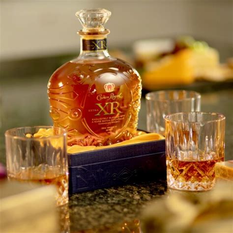 Crown Royal XR Extra Rare Blended Canadian Whisky, 750 mL - QFC