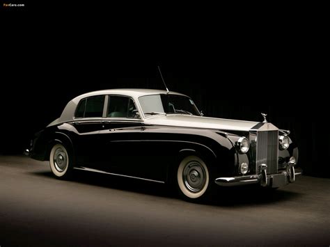 1959 Rolls-Royce Silver Cloud II - Information and photos - MOMENTcar