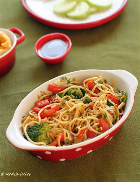 Simple Noodles with vegetables | RedChillies