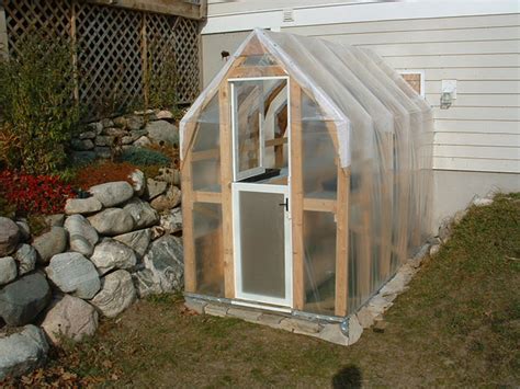 13 Cheap DIY Greenhouse Plans - Off Grid World