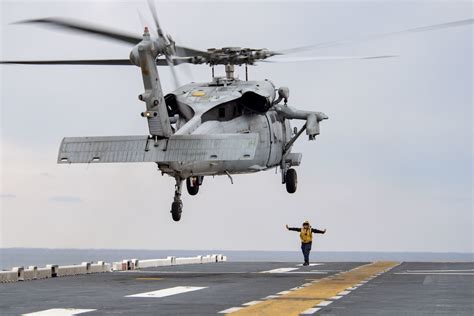 DVIDS - Images - USS America (LHA 6) conducts flight operations, April 3, 2020. [Image 11 of 14]