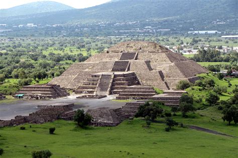 Teotihuacan, City of the Gods | Hello World!