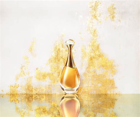 Dior J Adore Perfume / J'adore Lumiere Eau de Toilette Christian Dior ...