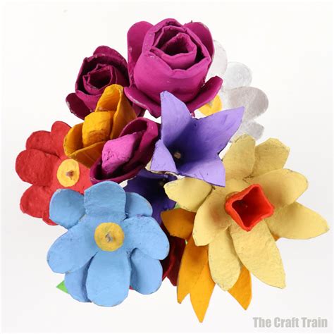 Egg carton flowers - The Craft Train